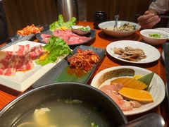 -山之屋炭火烧肉·生啤畅饮(大朗万科中央公园店)