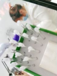 -凡碧诗毛孔收细