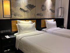 -三亚湾海居铂尔曼度假酒店