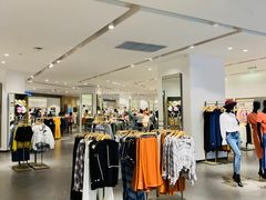 -URBAN REVIVO(佛山南海万达广场店)