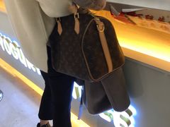 -一只酸奶牛(百联南岸上海城店)