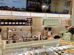 -AILI爱里·爱的礼物(新华南路店)