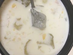 -志龙皇冠吃货椰子铺