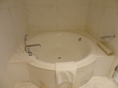 -苏州金鸡湖中茵皇冠假日酒店