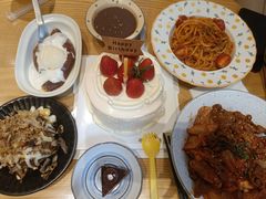 -暖食光·台式家庭餐厅·生日主题店(万达店)
