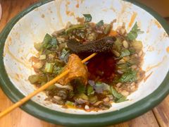 -拈签一笑黄牛肉辣卤串串