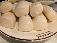 粉蒸肉配杠子馍-纳家楼·地道陕菜(劳动路店)