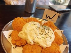 -W COLLECTIVE  DESSERT SHOP