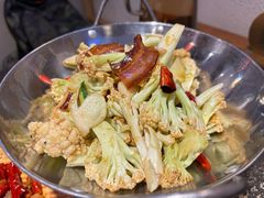 -万重锦·人文川菜馆(骡马市店)