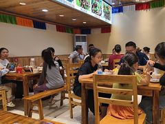 -乡土特色.冷锅鱼.牦牛肉汤锅