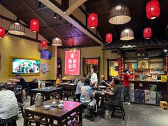 -富正毅三下锅·湘西韵味(天门山索道店)