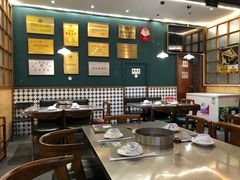 大堂-胡须佬鸡煲四季火锅店(石厦西村直营店)