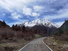 -亚拉雪山风景区