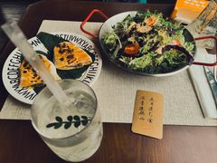 冰爽椰子水-猫岛主趣味餐厅(鼓浪屿店)