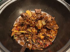 -挂旗柴锅鸡(蚌山区嘉年华店)