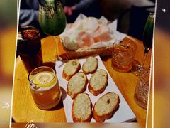 -脚下咖啡·CHILL酒馆(灵光东巷店)