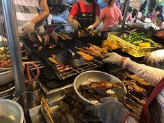 -六合夜市