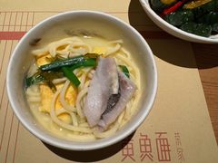 -荣家黄鱼面(南京西路店)
