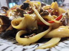 -天天向上素食餐厅(五台山店)