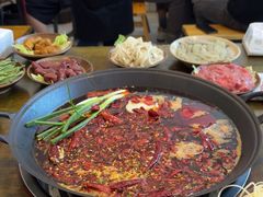 -黄潇洒老火锅(九眼桥宏济巷店)
