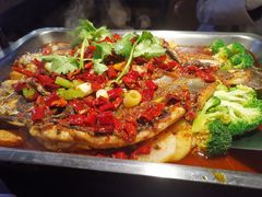-辣尚瘾·烤鱼·新川菜(交大直营店)