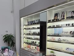 -视野联行眼镜·蔡司·控优点授权(长白万象汇店)