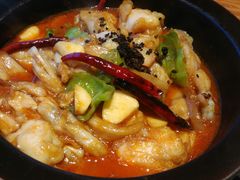 -云海肴·汽锅鸡·云南菜(天山百盛优客店)