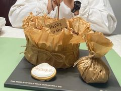 -半勺舒舒生日蛋糕店
