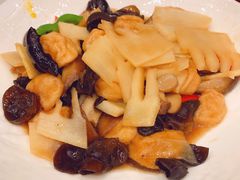 -侬佳蒸菜馆(听潮店)
