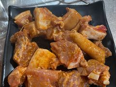 -小辣椒火盆烧烤(温泉南街店)