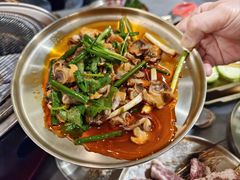 -围炉肉舍丹东海鲜烤肉·烤活鳗(步行街店)