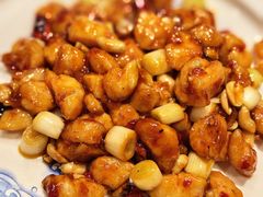 -鑫巴蜀小镇 · 水煮鱼专研店(玉桥店)