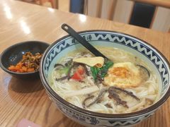 -蒙自源米线大王(信利城市广场店)