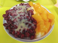 黄桃红豆冰-MOMO冰品·生巧汤圆(红桥店)