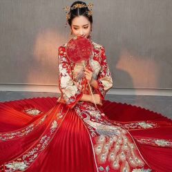 -柏拉图婚纱馆