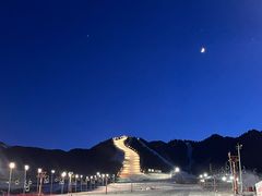 -丝绸之路山地度假区滑雪场