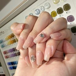 -By.2一站式美甲美睫