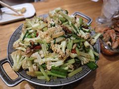 干锅有机菜花-小俩口烧烤东北菜(双井店)