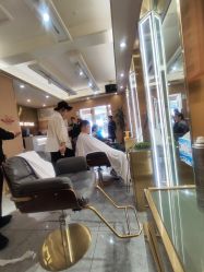 -一東造型烫发染发