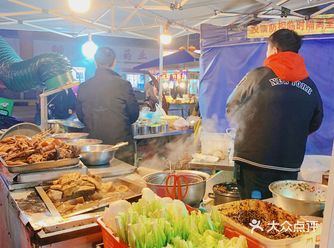 083夜市街怪噜饭卤味