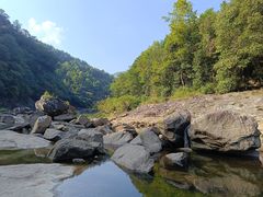 -燕子河大峡谷天坑仙境