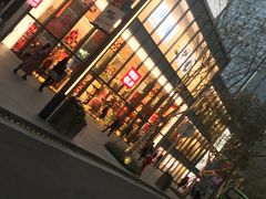 -优衣库(深圳万象天地旗舰店)