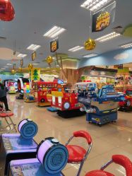 -莫莉幻想儿童乐园(三河燕郊永旺店)