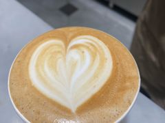 -HOT CRUSH趁热集合·现烤面包(上海环球港店)