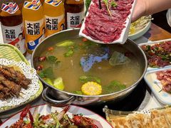 -乡土黄·鲜牛肉火锅·小龙虾(兴业街店)