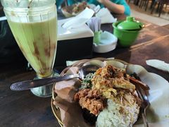 -Warung Babi Guling Ibu Oka 3