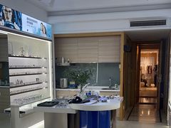 -视野联行眼镜·蔡司·尼康战略合作店(城西银泰店)