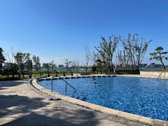 -上海滴水湖皇冠假日酒店