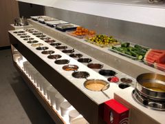 自助调料区-海底捞火锅(奥体南路店)