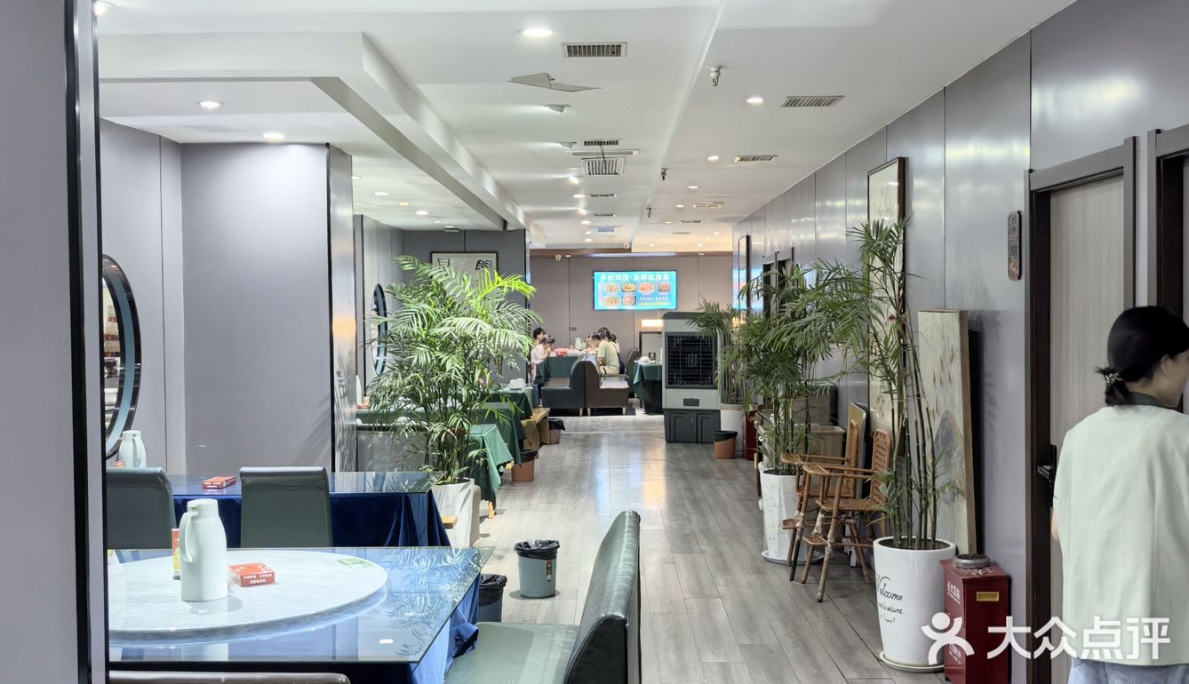 打卡门口不起眼的店，里面别有洞天